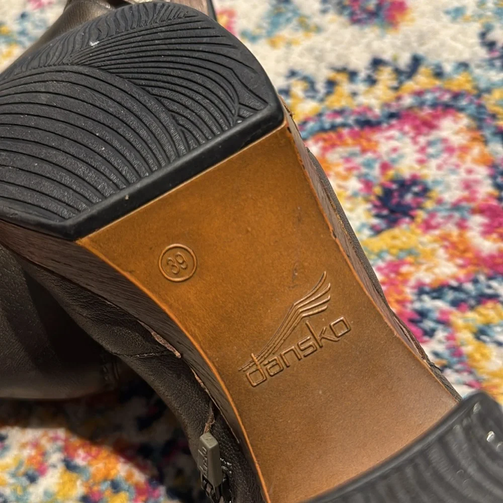 Dansko Delphina Ankle Boot - Picture 9 of 10